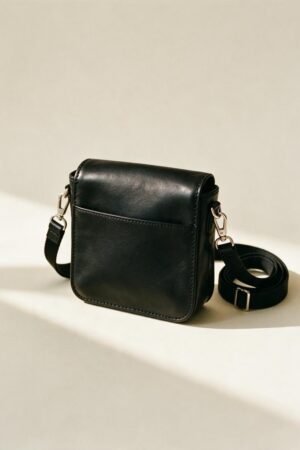 Pell Crossbody